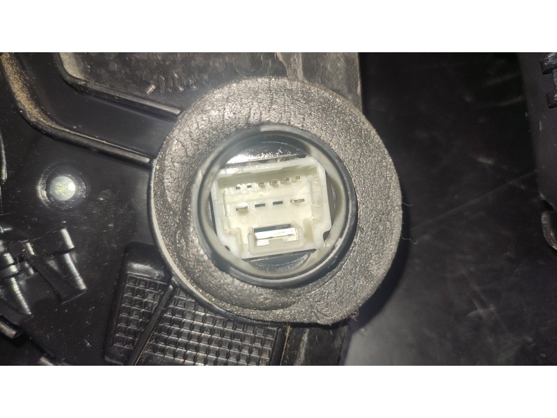 CERRADURA PUERTA DELANTERA IZQUIERDA  - imagen 2