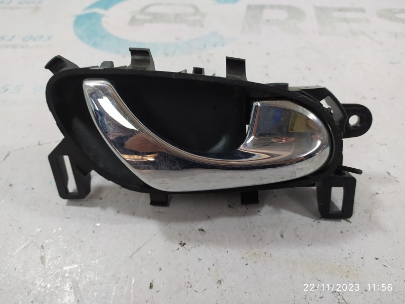 MANETA INTERIOR DELANTERA DERECHA 806704EA1A  - imagen 1