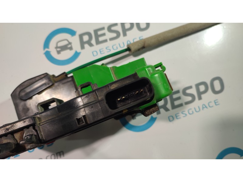 CERRADURA PUERTA TRASERA DERECHA 814203Z000  - imagen 3