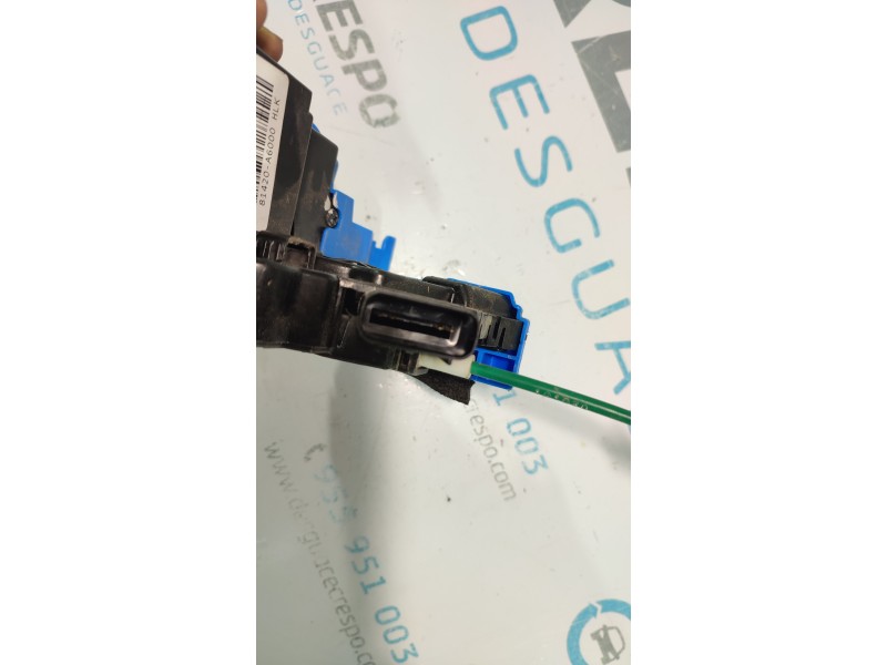 CERRADURA PUERTA TRASERA DERECHA 81420A6000  - imagen 2