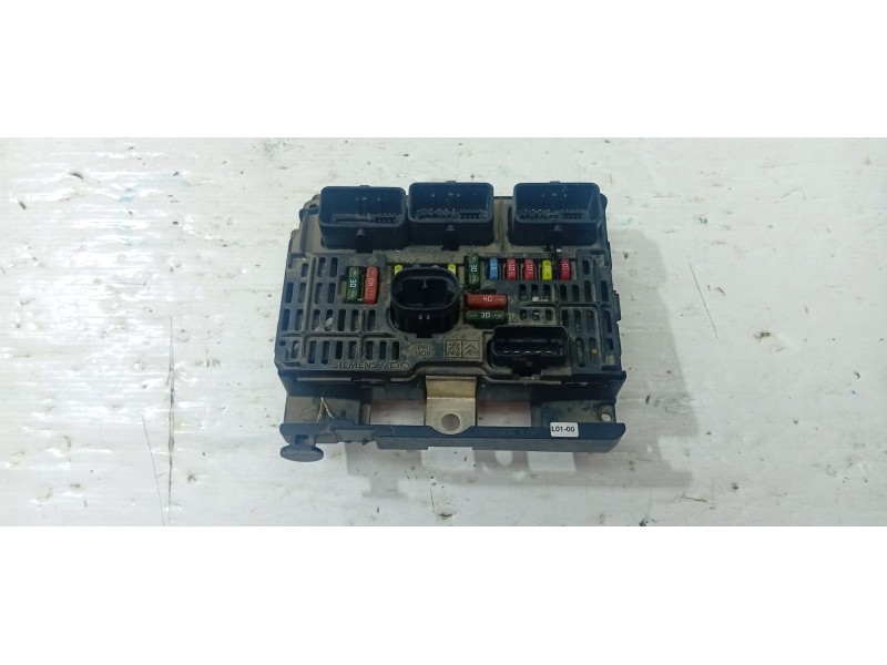 CAJA RELES / FUSIBLES 9656086080  - imagen 1