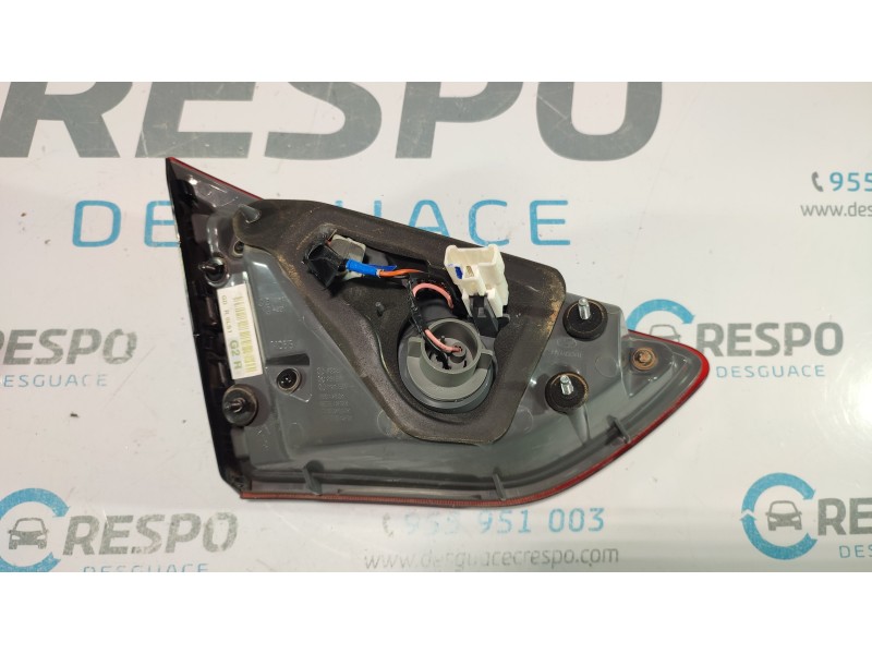 PILOTO TRASERO DERECHO INTERIOR 92404A50  - imagen 2