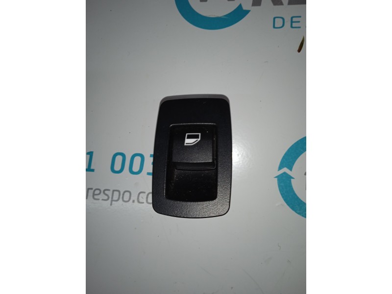 MANDO ELEVALUNAS TRASERO DERECHO 920810603  - imagen 1