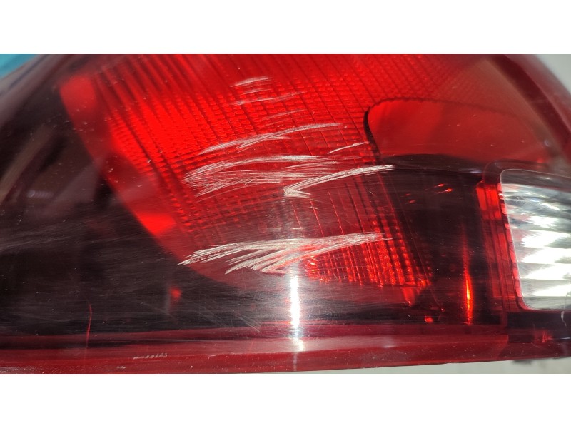 PILOTO TRASERO IZQUIERDO 39077374  - imagen 2