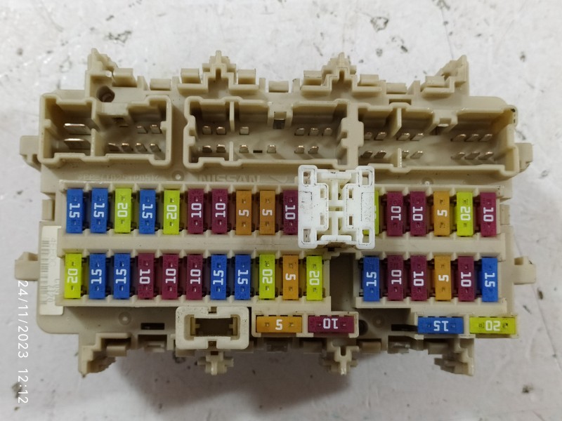 CAJA RELES / FUSIBLES 4EB0C  - imagen 1