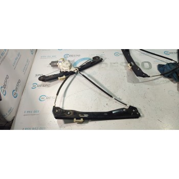 ELEVALUNAS DELANTERO DERECHO 7067796 