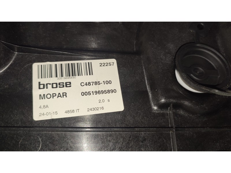 ELEVALUNAS TRASERO DERECHO 00519695890  - imagen 3