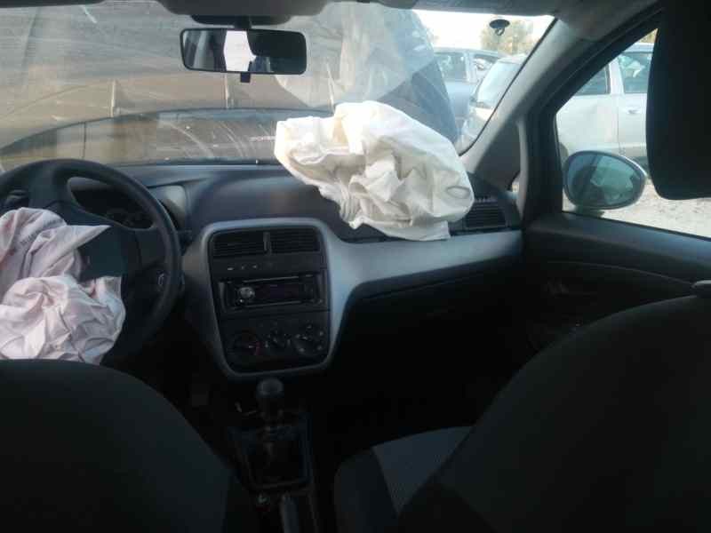 FIAT PUNTO (EVO) (199) - imagen 3