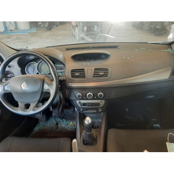 RENAULT MEGANE III BERLINA 5 P - miniatura 2