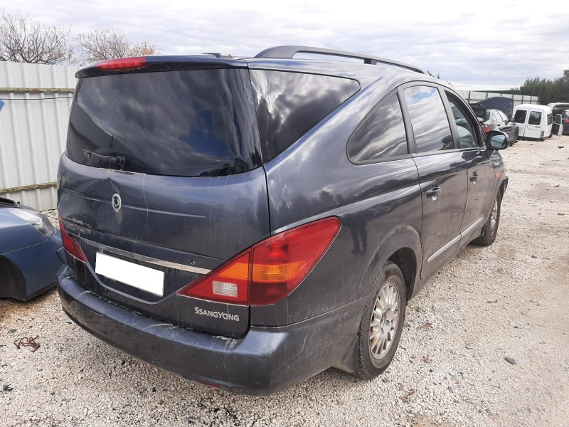 SSANGYONG RODIUS - imagen 4