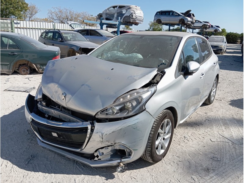 PEUGEOT 208 - imagen 1