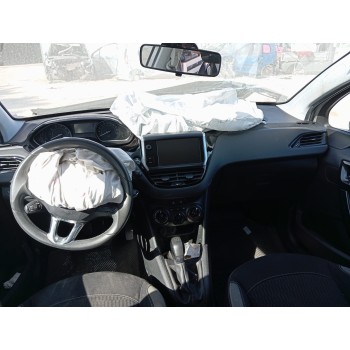PEUGEOT 208 - miniatura 2