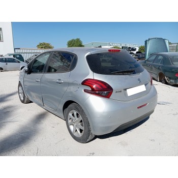PEUGEOT 208 - miniatura 6