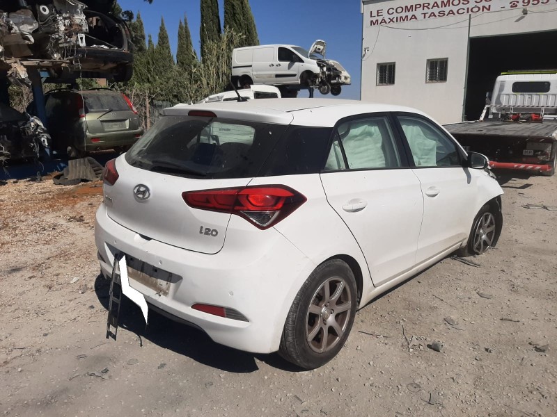 HYUNDAI I20 - imagen 4