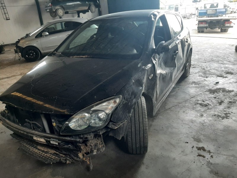 HYUNDAI I30 - imagen 2