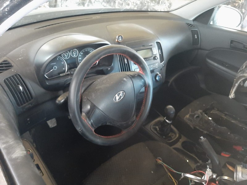 HYUNDAI I30 - imagen 4
