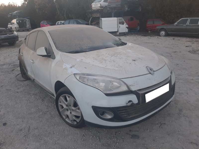 RENAULT MEGANE III BERLINA 5 P - imagen 1