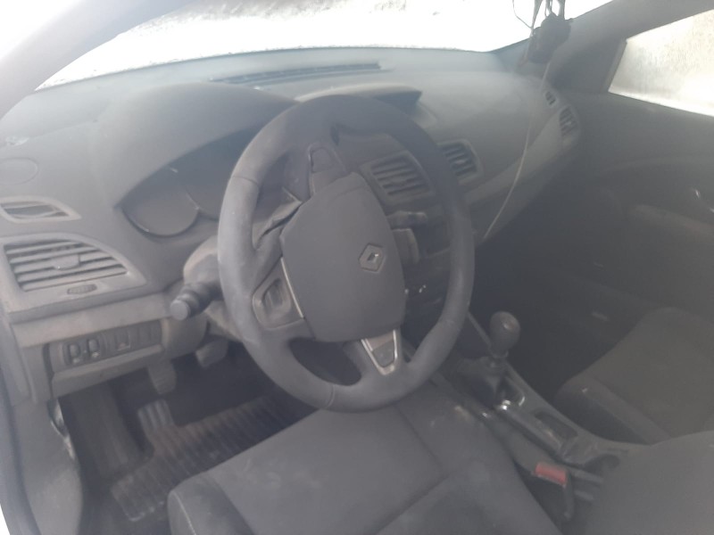 RENAULT MEGANE III BERLINA 5 P - imagen 4