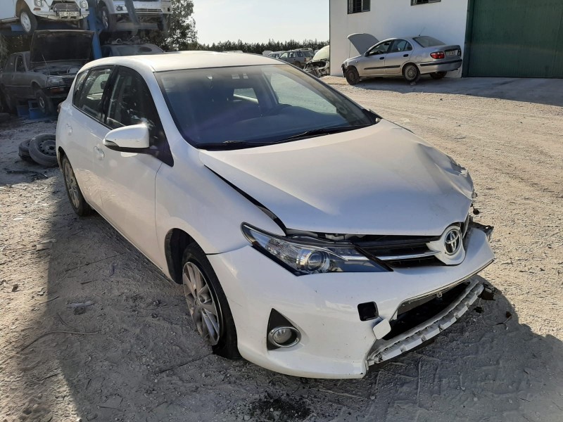 TOYOTA AURIS - imagen 1