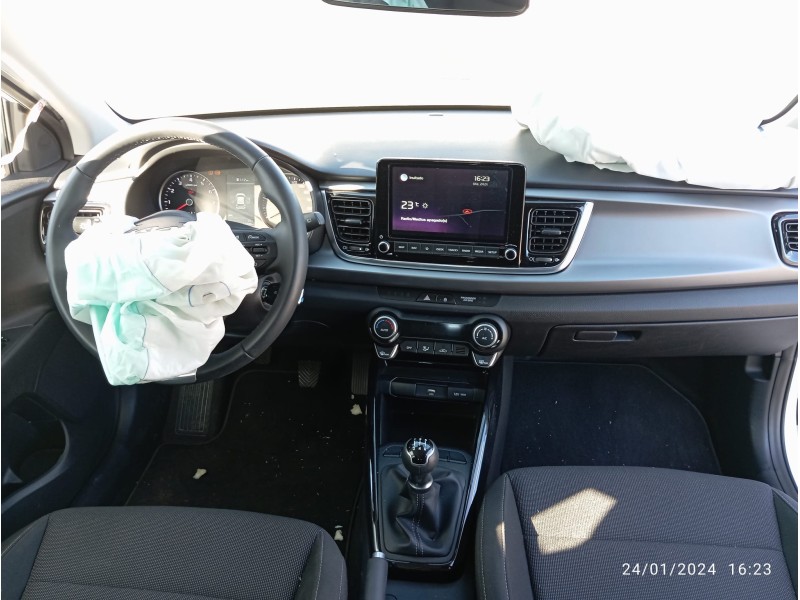 KIA RIO (YB) - imagen 4