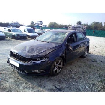 VOLKSWAGEN PASSAT BERLINA (3C2)