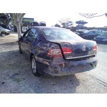 VOLKSWAGEN PASSAT BERLINA (3C2) - miniatura 2