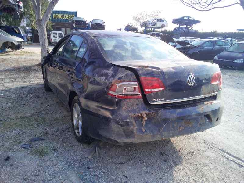 VOLKSWAGEN PASSAT BERLINA (3C2) - imagen 2
