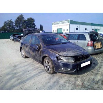 VOLKSWAGEN PASSAT BERLINA (3C2) - miniatura 4