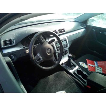 VOLKSWAGEN PASSAT BERLINA (3C2) - miniatura 5