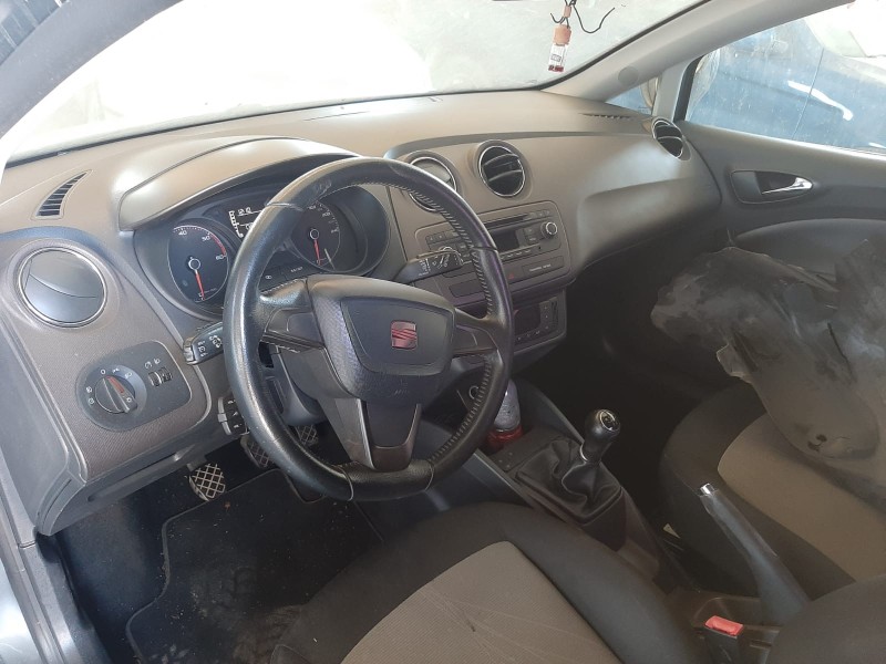SEAT IBIZA (6J5) - imagen 2