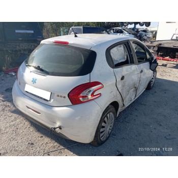 PEUGEOT 208 - miniatura 4