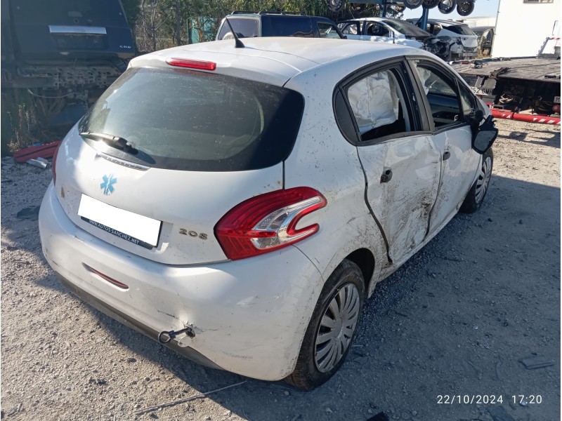 PEUGEOT 208 - imagen 4