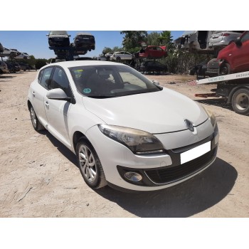 RENAULT MEGANE III BERLINA 5 P - miniatura 3