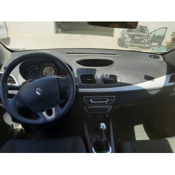 RENAULT MEGANE III BERLINA 5 P - miniatura 5