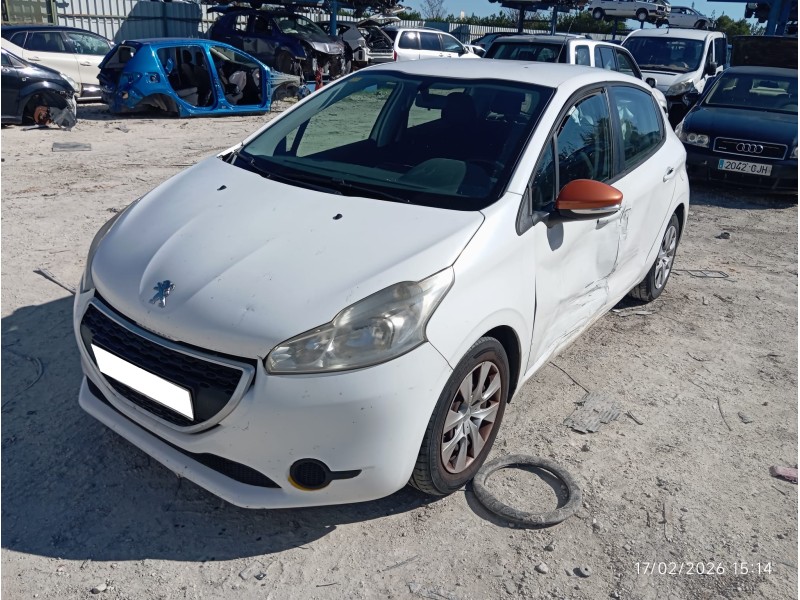 PEUGEOT 208 - imagen 2
