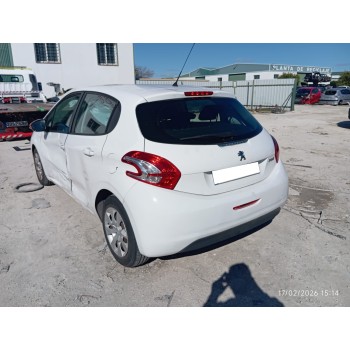 PEUGEOT 208 - miniatura 3