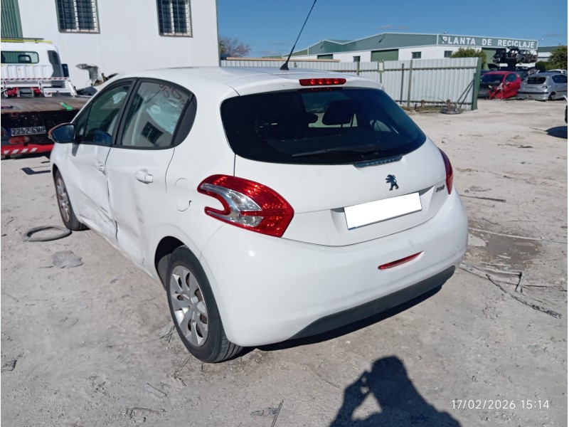 PEUGEOT 208 - imagen 3