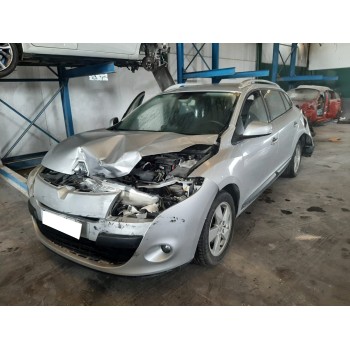 RENAULT MEGANE III SPORT TOURER - miniatura 3