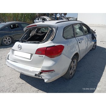 OPEL ASTRA J SPORTS TOURER - miniatura 3