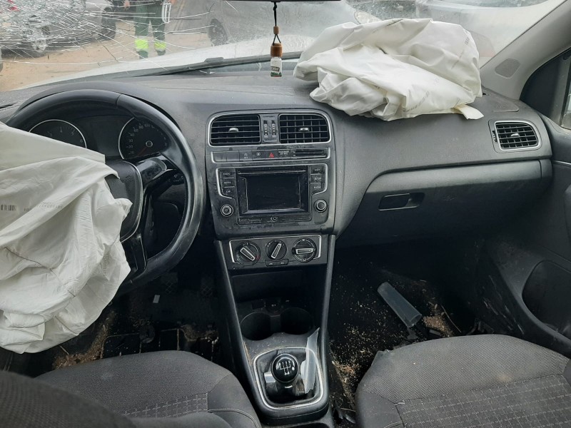 VOLKSWAGEN POLO (6C1) - imagen 3