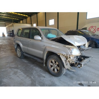 TOYOTA LAND CRUISER (J12)