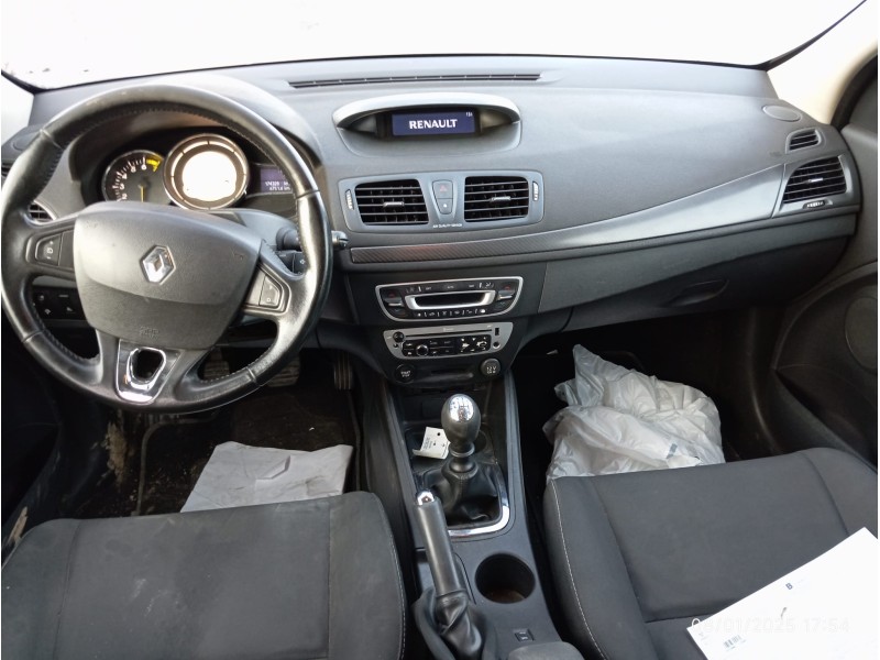 RENAULT MEGANE III BERLINA 5 P - imagen 2