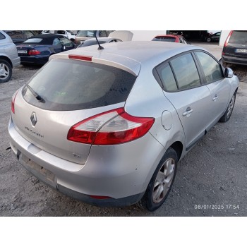 RENAULT MEGANE III BERLINA 5 P - miniatura 4