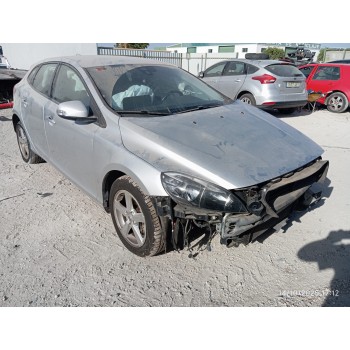 VOLVO V40 - miniatura 4