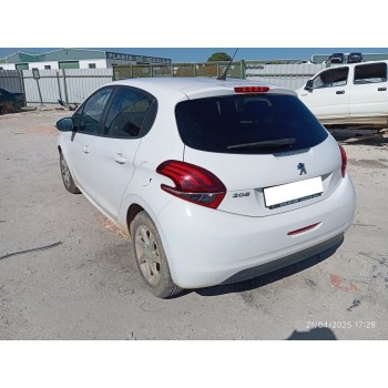 PEUGEOT 208 - miniatura 3