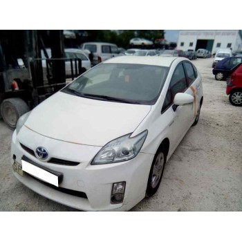 TOYOTA PRIUS (NHW30)