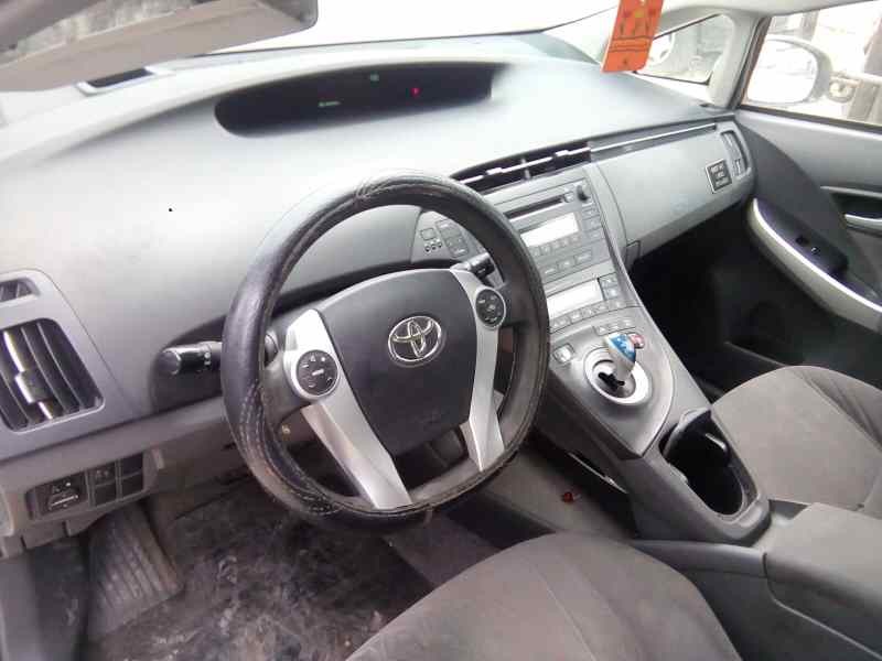 TOYOTA PRIUS (NHW30) - imagen 2