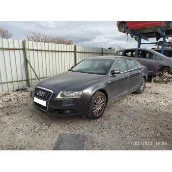 AUDI A6 BERLINA (4F2)