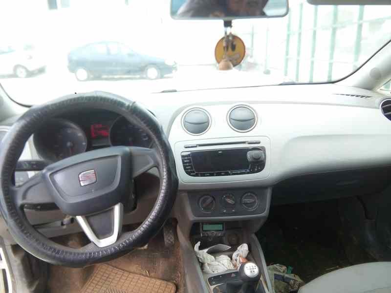 SEAT IBIZA (6J5) - imagen 5