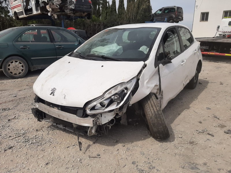 PEUGEOT 208 - imagen 3
